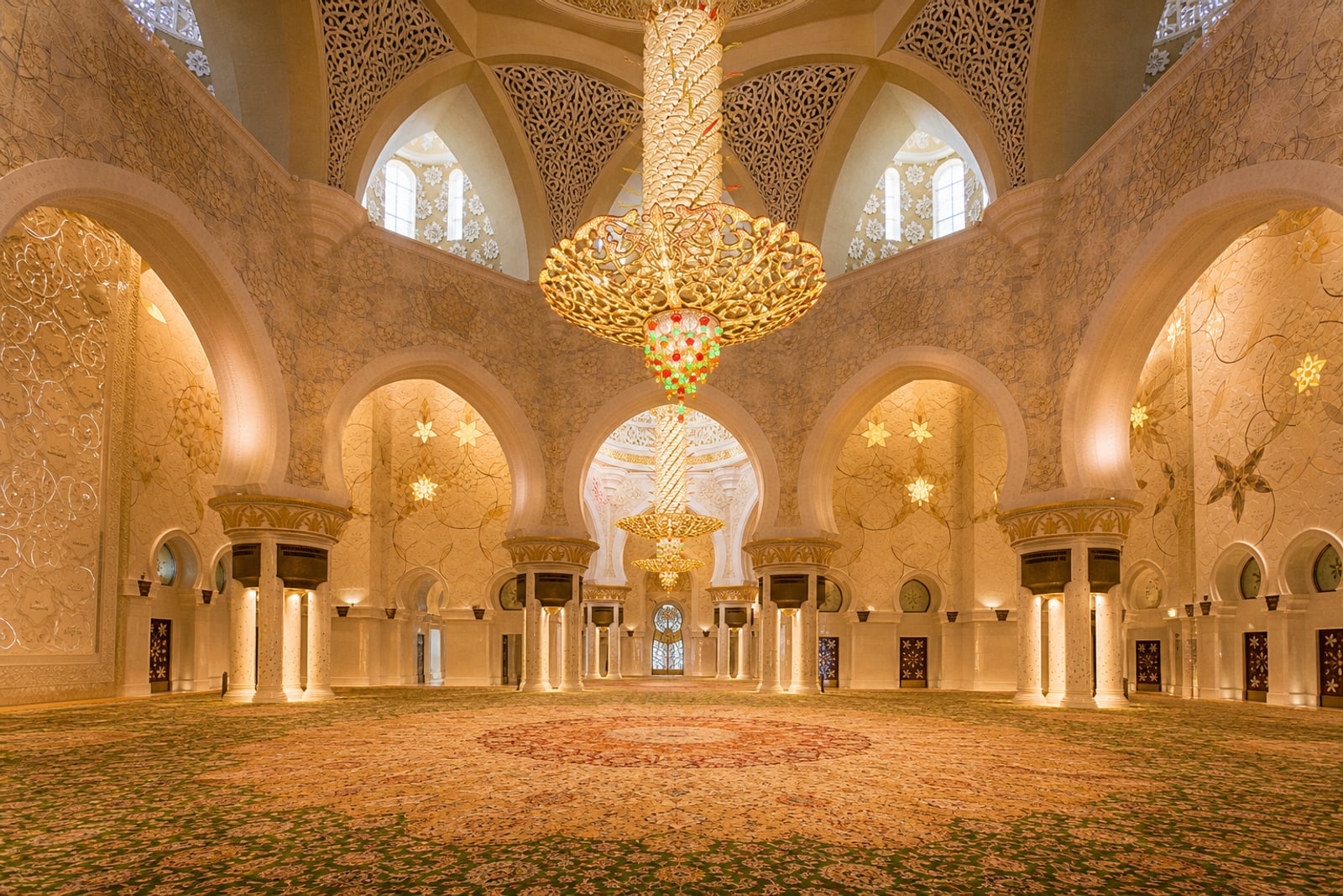 Abu Dhabi Day Trip — Sheikh Zayed Grand Mosque & City Tour — image 1
