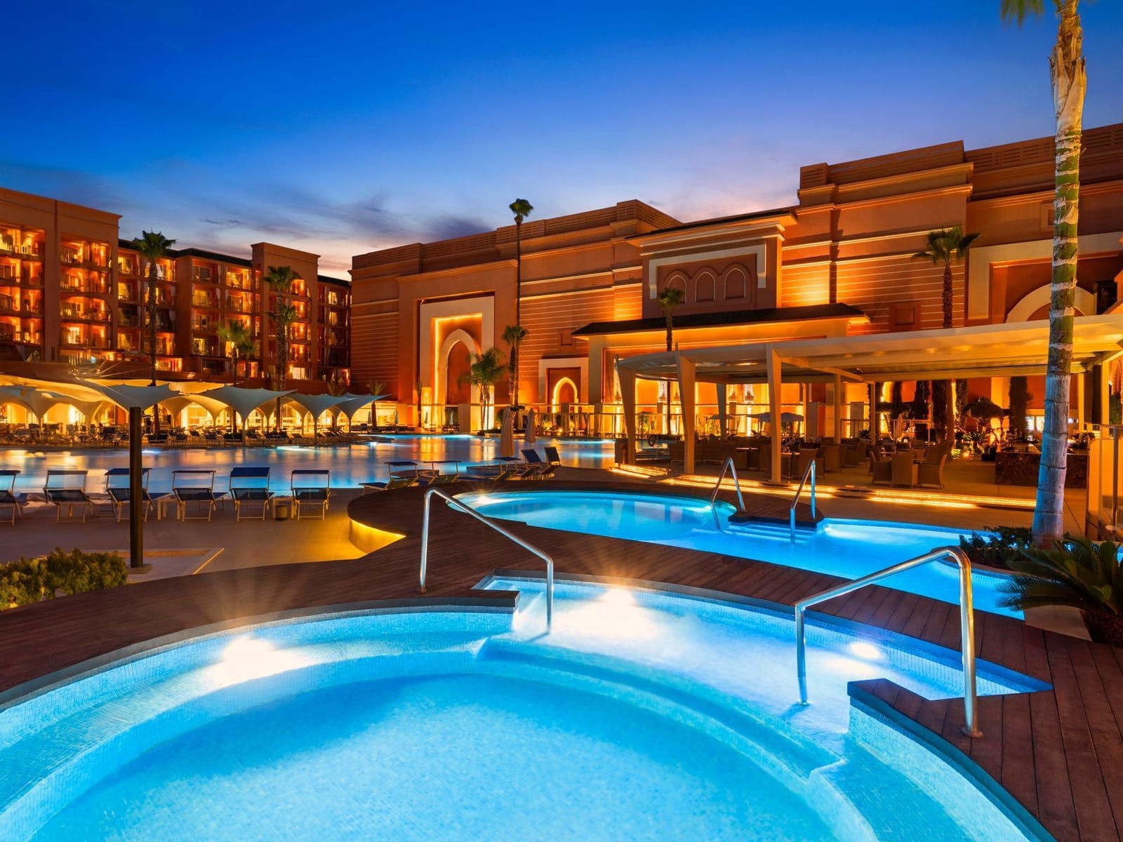 Savoy le Grand Hotel — image 3