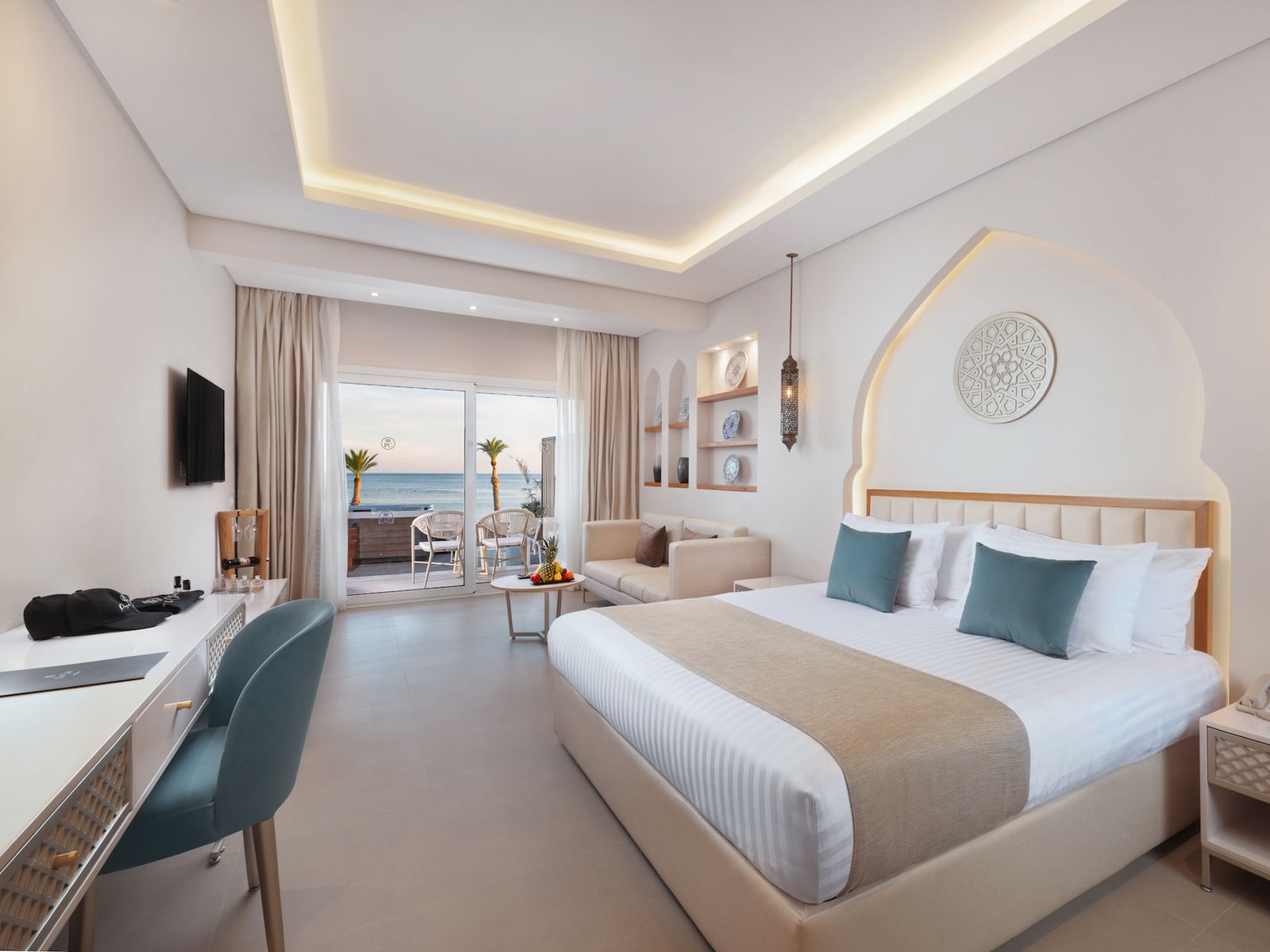 SUNRISE Arabian Beach Resort — image 1