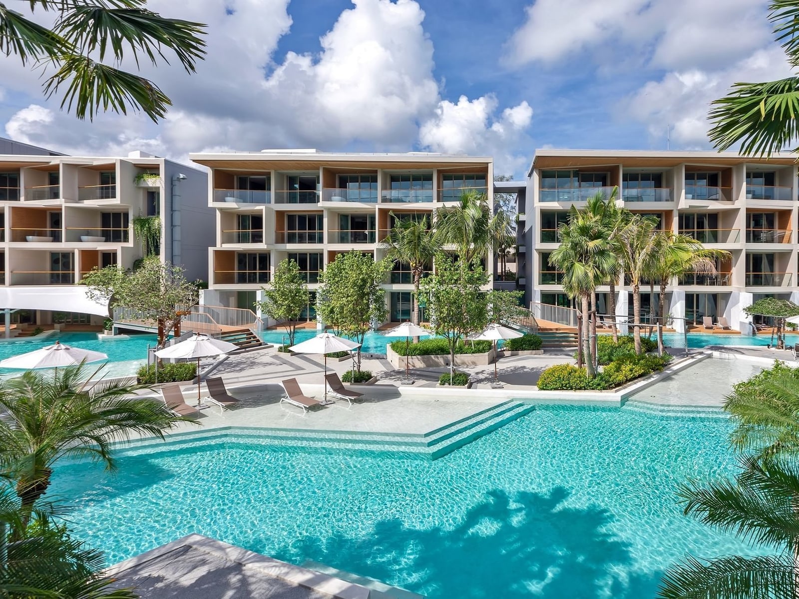 Wyndham Grand Nai Harn Beach Phuket — image 2